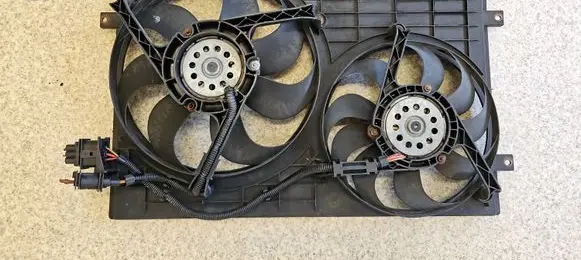 Skoda Fabia Mk1 (6Y) Electric radiator cooling fan 600121207A 23310 121207A