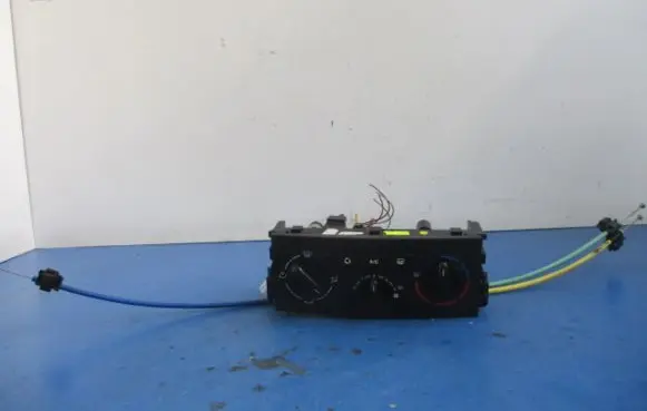 Peugeot 207 CC Climate control unit 69917002