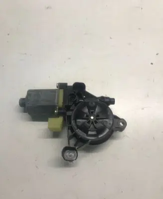Audi A5 Front door window regulator motor 8W0959801