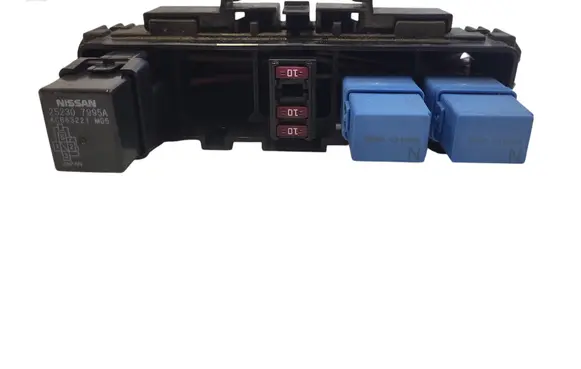 Nissan Leaf II (ZE1) Fuse module