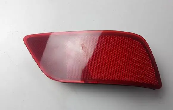 Subaru Forester SK Rear tail light reflector 33001R