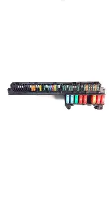BMW 5 E60 E61 Fuse module 6957330 61146957330