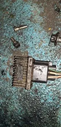 Renault Espace III Glow plug pre-heat relay 770015078
