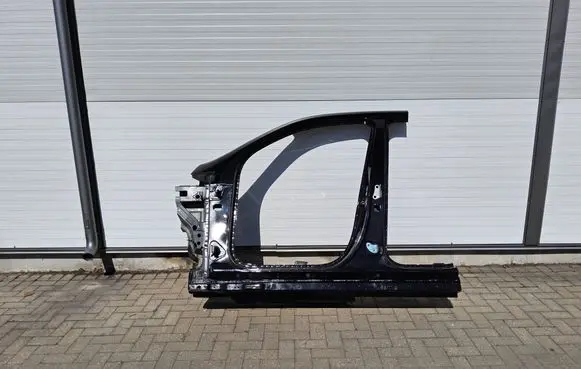 Mercedes-Benz GLE W167 Side car body part 