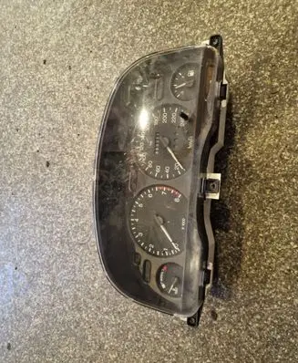 Ford Mondeo MK II Speedometer (instrument cluster)