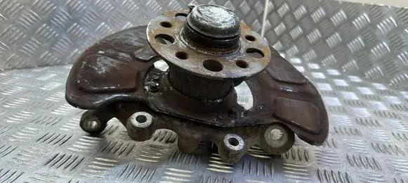 Mercedes-Benz E W212 Front wheel hub