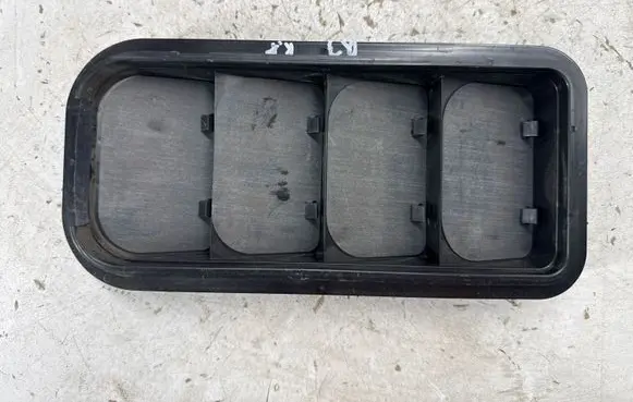 Audi Q3 F3 Quarter panel pressure vent 7NO819465E