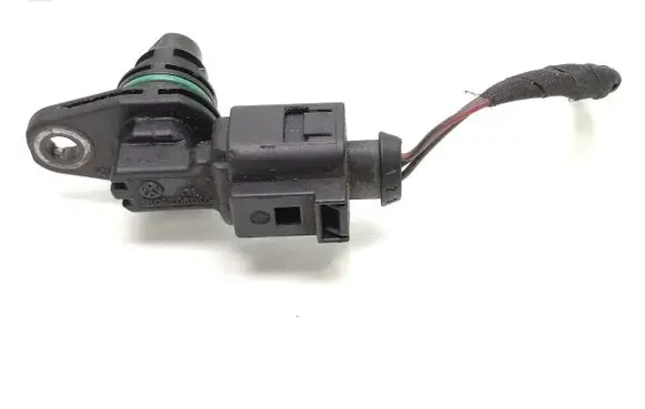 Volkswagen Golf V Camshaft position sensor 030907601E