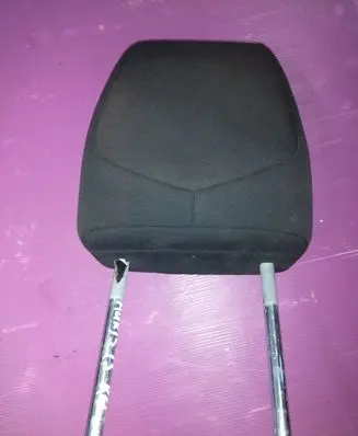 Toyota Auris E180 Front seat headrest 