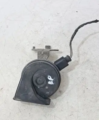 Volkswagen PASSAT B8 Horn signal 002408