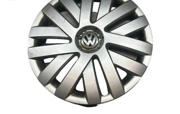 Volkswagen PASSAT B6 R16 wheel hub/cap/trim 1K0601147H