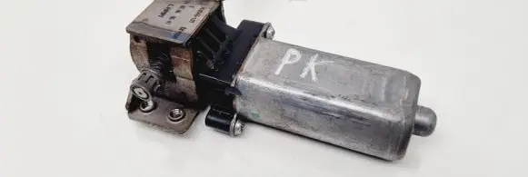 Volkswagen PASSAT B6 Seat adjustment motor 974467100 960546101
