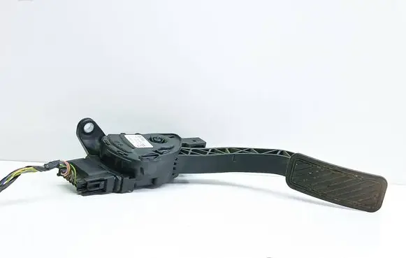 Ford Fiesta Accelerator throttle pedal 8V219F836AB 6PV00951720