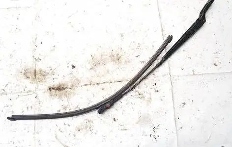 Citroen C5 Front wiper blade arm