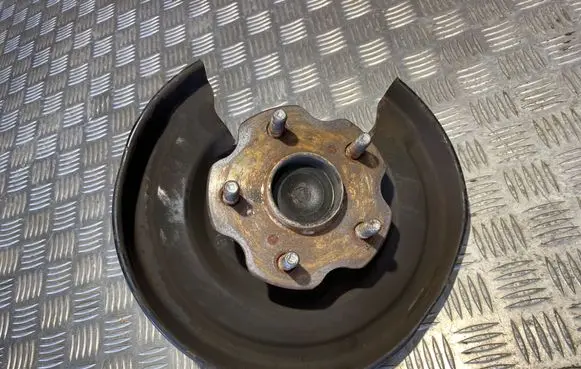 Toyota Auris 150 Rear wheel hub 4245005080 4788212080