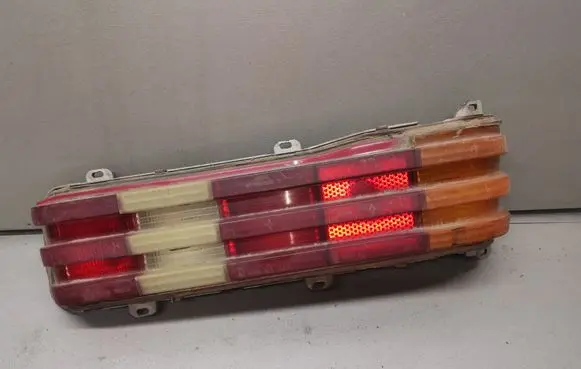 Mercedes-Benz W123 Rear/tail lights
