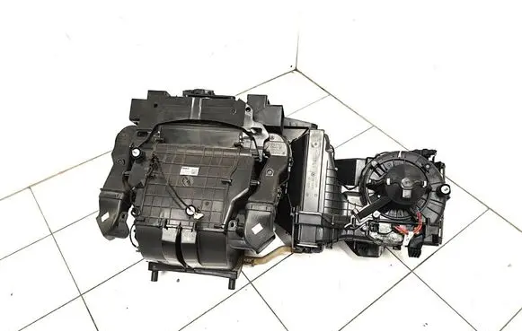 Mercedes-Benz Vito Viano W447 Interior heater climate box assembly A4478308100