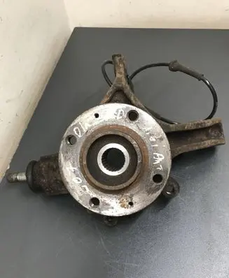 Peugeot 307 Front wheel hub