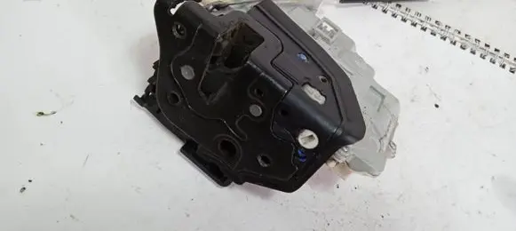 Seat Ibiza IV (6J,6P) Front door lock 3C1837016A