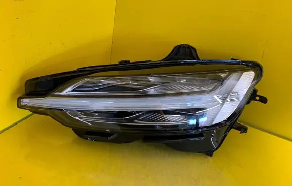 Volvo S60 Headlight/headlamp 32314148