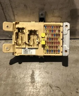 KIA Rio Relay mounting block 91955-H8570