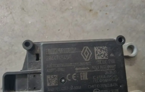 Renault Clio V Distronic sensor radar 284474545R