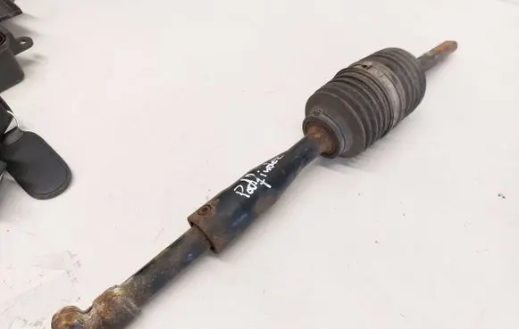 Nissan Pathfinder R51 Steering column universal joint
