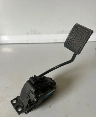 Renault Master II Accelerator throttle pedal 6PV00811906 8200724063