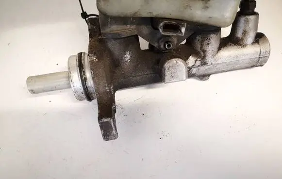 Toyota Corolla Verso E121 Master brake cylinder