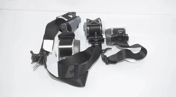 BMW X3 F25 Front seatbelt 7258431 7258432 7266544