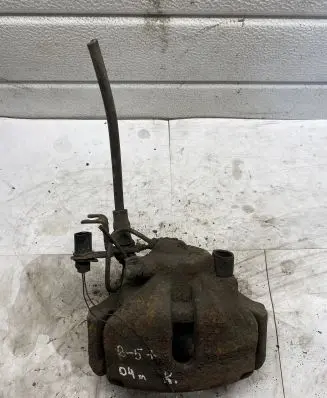 Volkswagen PASSAT B5 Front brake caliper