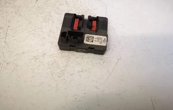 Volkswagen PASSAT B6 Steering wheel buttons/switches 1P0959542