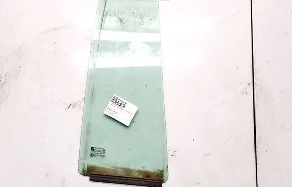 Opel Zafira A Rear vent window glass as2