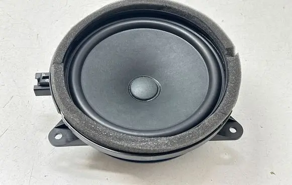 Volvo S60 Rear door speaker 32212429