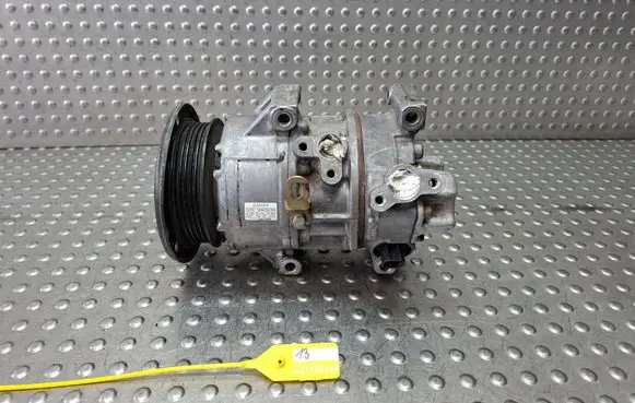 Toyota Avensis T250 Air conditioning (A/C) compressor (pump) S27730138 4472209750