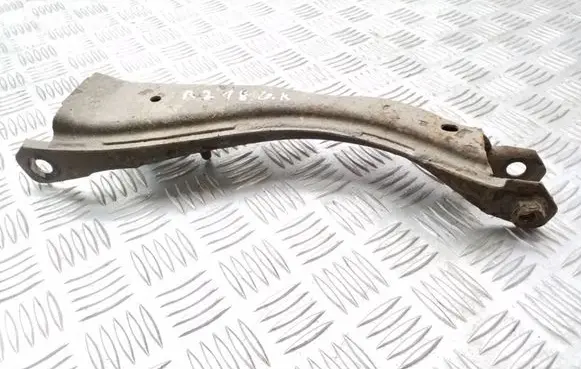 Volvo V70 Rear control arm