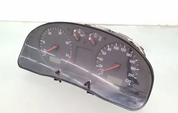 Volkswagen PASSAT B5 Speedometer (instrument cluster) 3B1919860C