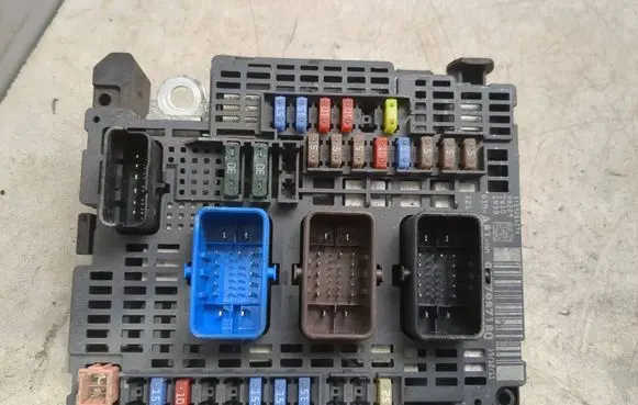 Citroen DS4 Fuse box set 9677987180