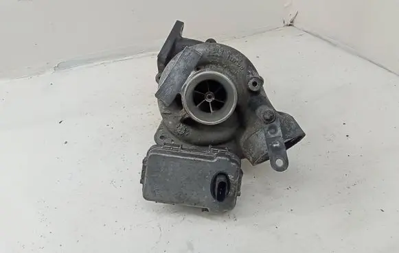 Mercedes-Benz E W212 Turbo A6510909081