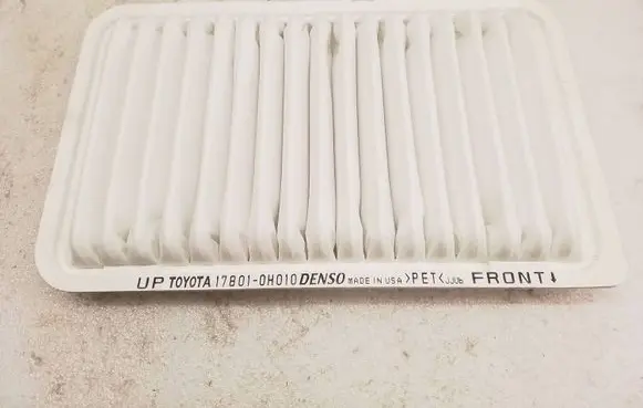 Toyota Highlander XU50 Air filter 178010H010