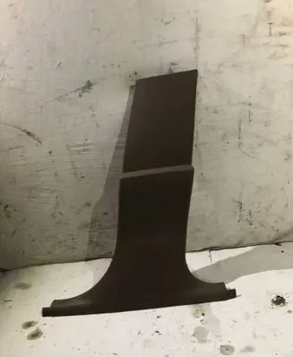 BMW 5 E60 E61 (B) pillar trim (bottom) 7027090