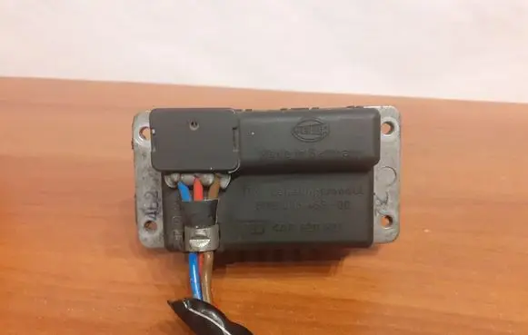 Audi A8 S8 D4 4H Heater blower motor/fan resistor 8708 4A0820521