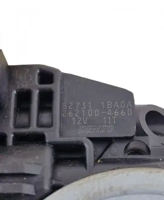Nissan X-Trail T32 Rear door window regulator motor 621004660