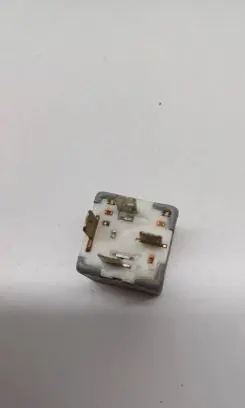Audi A4 S4 B7 8E 8H Other relay 443951253K