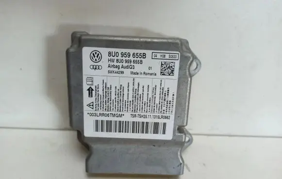Audi Q3 8U Airbag control unit/module 8U0959655B