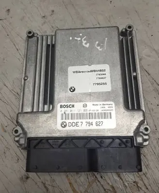 BMW X3 E83 Engine control unit/module 0281011121 7795255 7794627