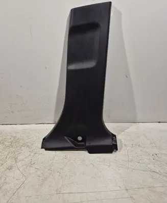 (B) pillar trim (bottom)