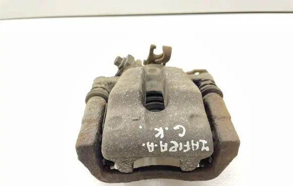 Opel Zafira A Rear brake caliper