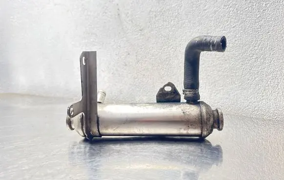 Opel Zafira B EGR valve cooler 55203716