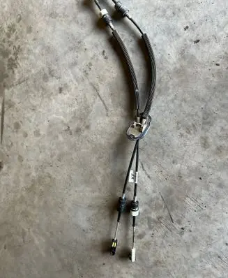 Gear shift cable linkage
